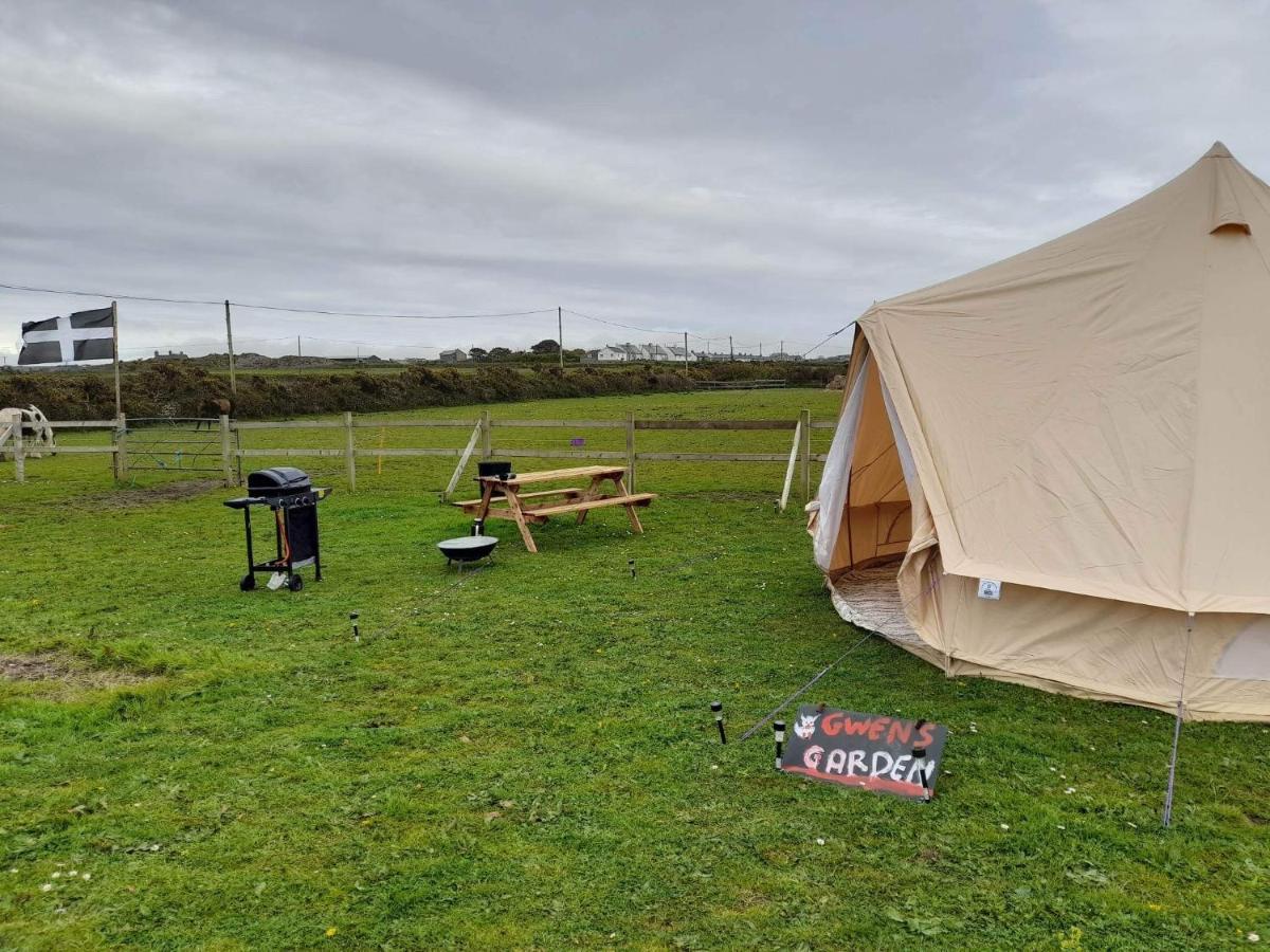 Hotel Syds Corner Bell Tent St Just Esterno foto